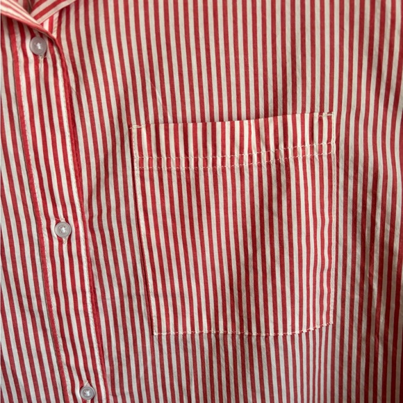 NWT Old Navy Cropped Red and White Striped Button-Up Shirt | Women’s XXL - Picture 10 of 14